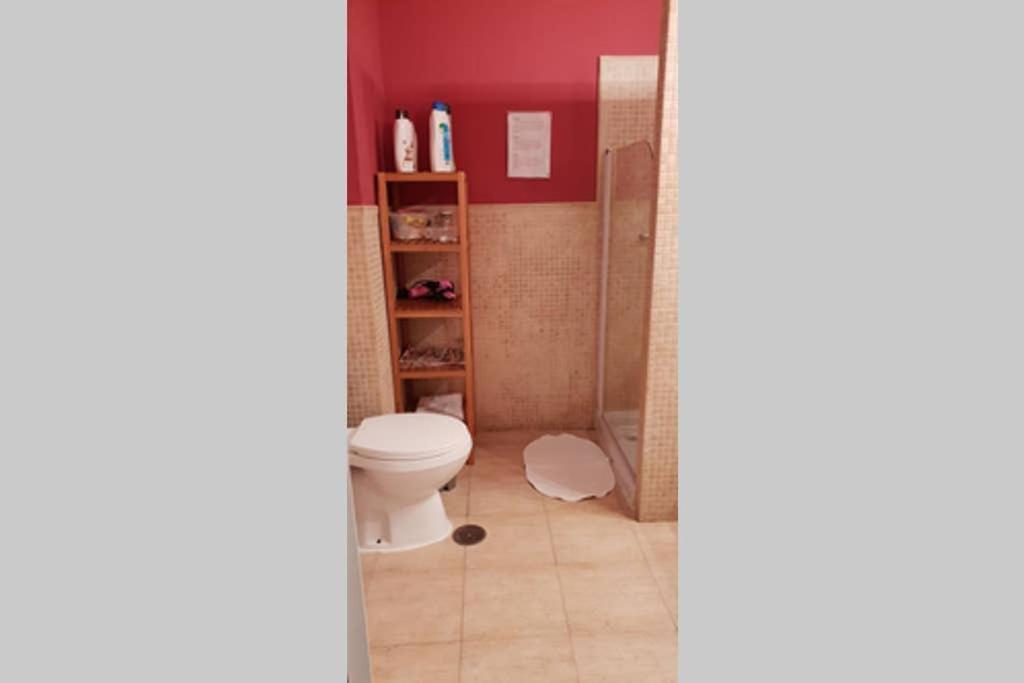 Sevilla ,Piso Completo En Buena Zona,Wifi Y Aparcamiento Exterior photo
